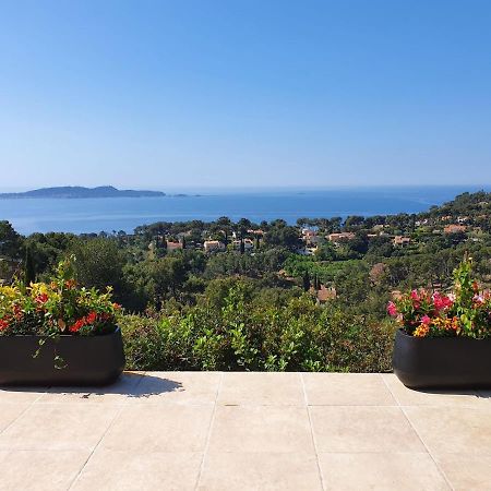 Pretty House With Sea View On The Hy Res Βίλα Ιέρ Εξωτερικό φωτογραφία