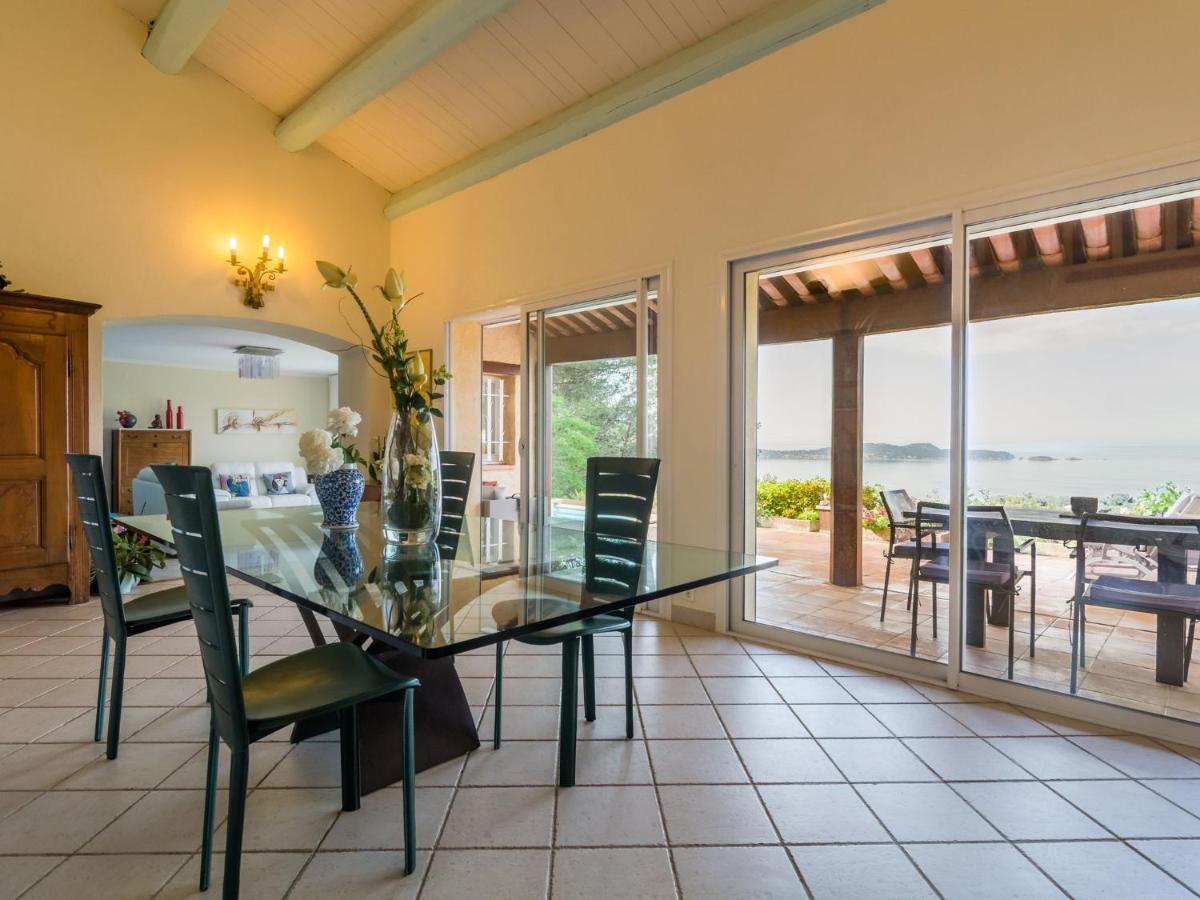Pretty House With Sea View On The Hy Res Βίλα Ιέρ Δωμάτιο φωτογραφία
