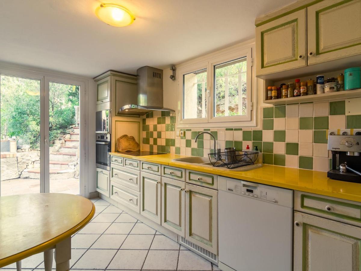 Pretty House With Sea View On The Hy Res Βίλα Ιέρ Δωμάτιο φωτογραφία
